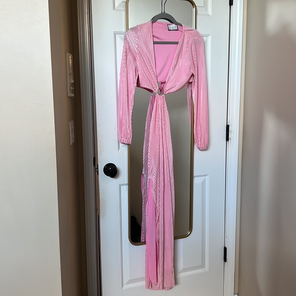 RNWY pink cut out bell sleeve dress size 2 - Picture 4 of 5